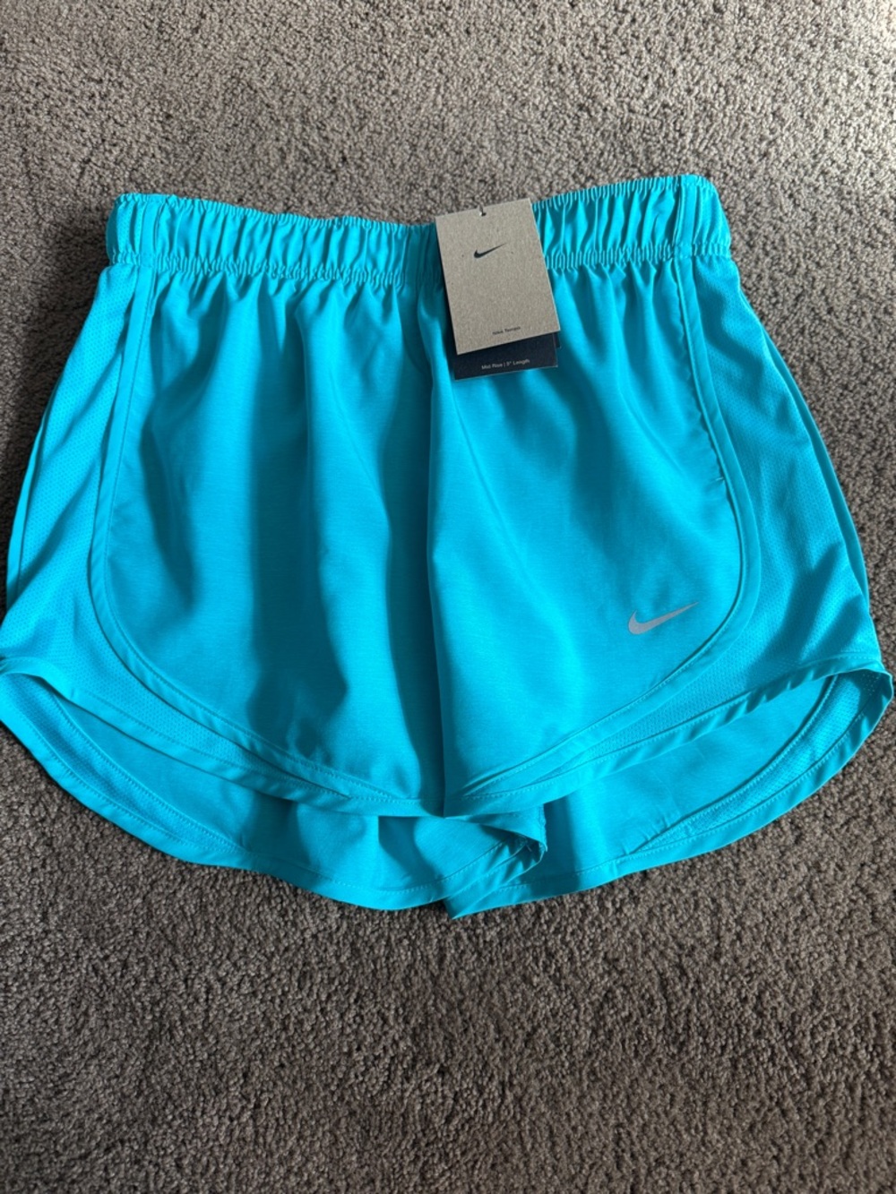 Nike Tempo Women's Bright Teal Athletic Shorts Size S NWT.
